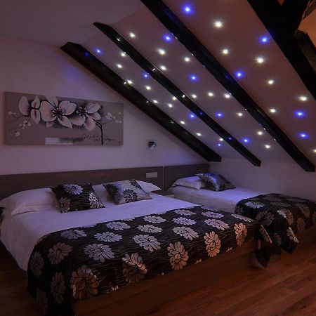 Deluxe Apartments & Rooms Sarella Сплит Стая снимка