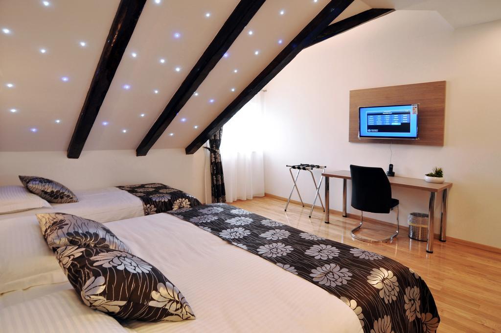 Deluxe Apartments & Rooms Sarella Сплит Стая снимка