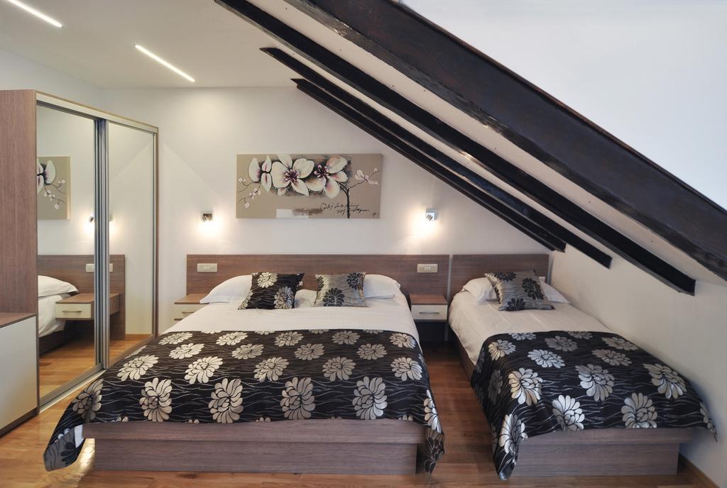 Deluxe Apartments & Rooms Sarella Сплит Стая снимка