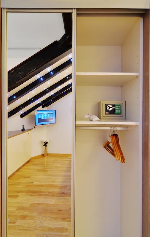 Deluxe Apartments & Rooms Sarella Сплит Стая снимка