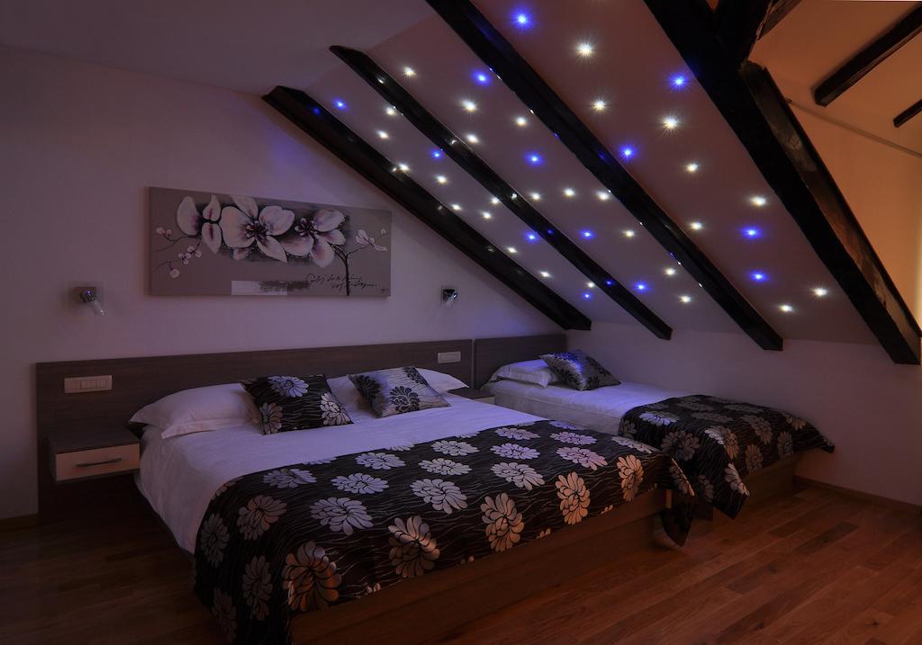 Deluxe Apartments & Rooms Sarella Сплит Стая снимка